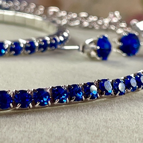 MycostSALE‼️SWAROVSKI SET !! 20 CARATS Rhodium Plated. Genuine Swarovski - Picture 3 of 13